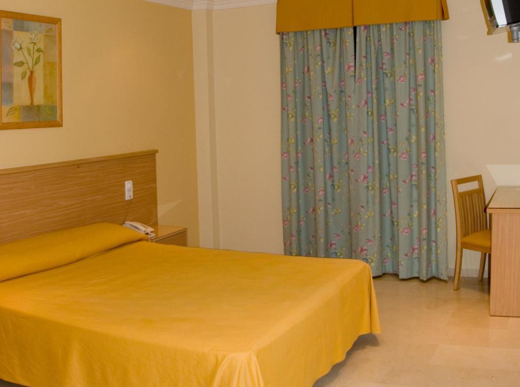 Hotel Los Girasoles Valencina de la Concepcion Room photo